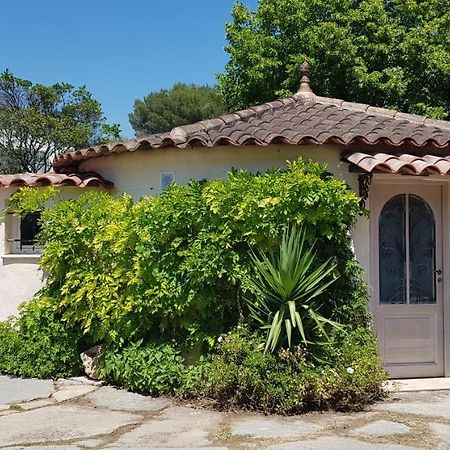 מוגין Studio Villa Chateau Currault מראה חיצוני תמונה