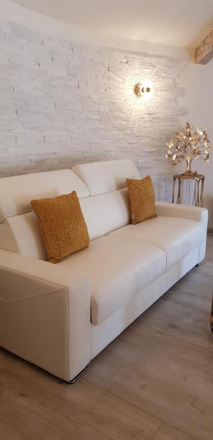 מוגין Studio Villa Chateau Currault מראה חיצוני תמונה