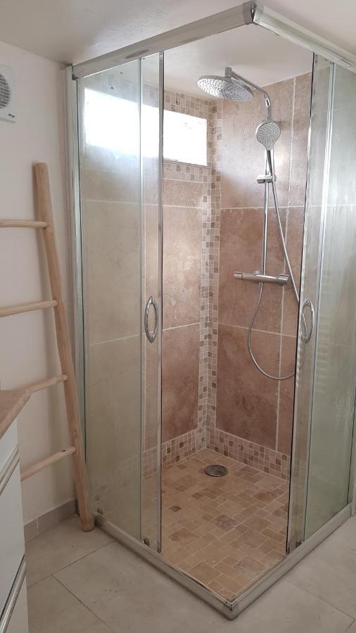 מוגין Studio Villa Chateau Currault מראה חיצוני תמונה