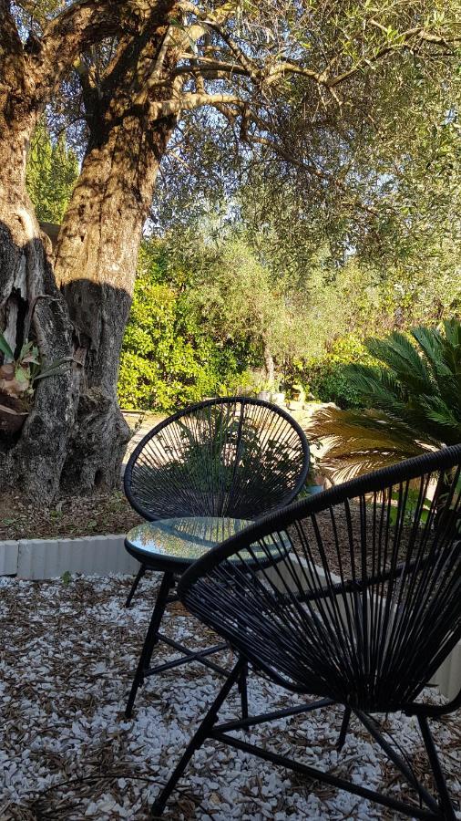 מוגין Studio Villa Chateau Currault מראה חיצוני תמונה
