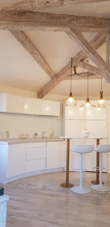 מוגין Studio Villa Chateau Currault מראה חיצוני תמונה