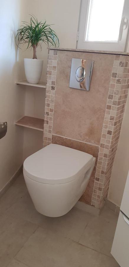 מוגין Studio Villa Chateau Currault מראה חיצוני תמונה